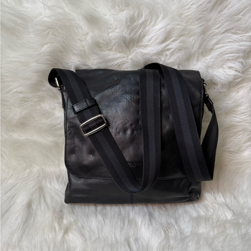 Coach Black Leather Men’s Messenger Bag - Picture 2 of 6